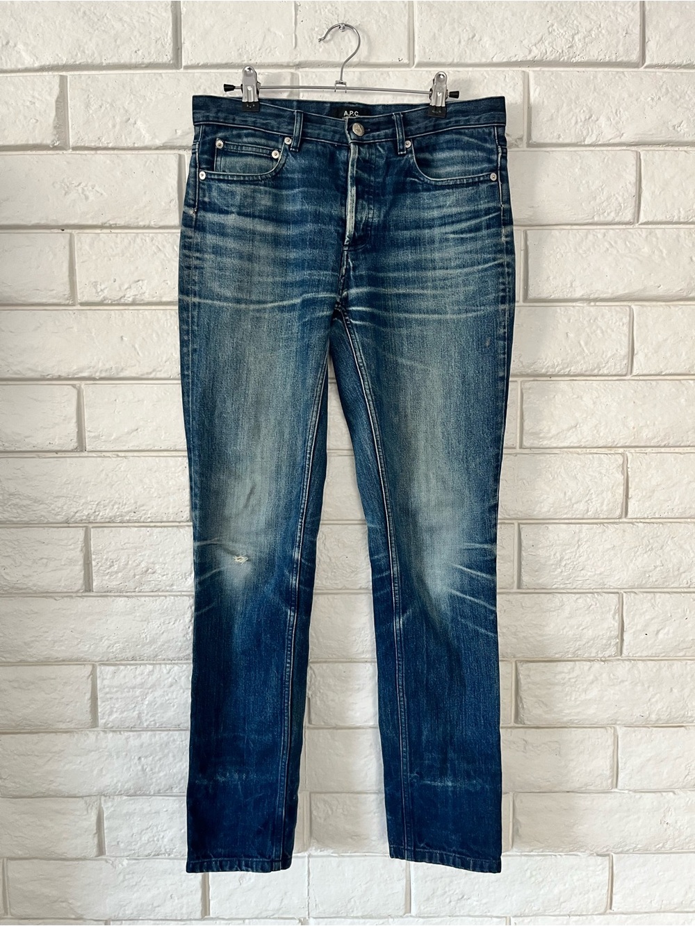 A.P.C. Petit Standard Distressed Low Rise Straight Leg Jeans Size 28 Men’s